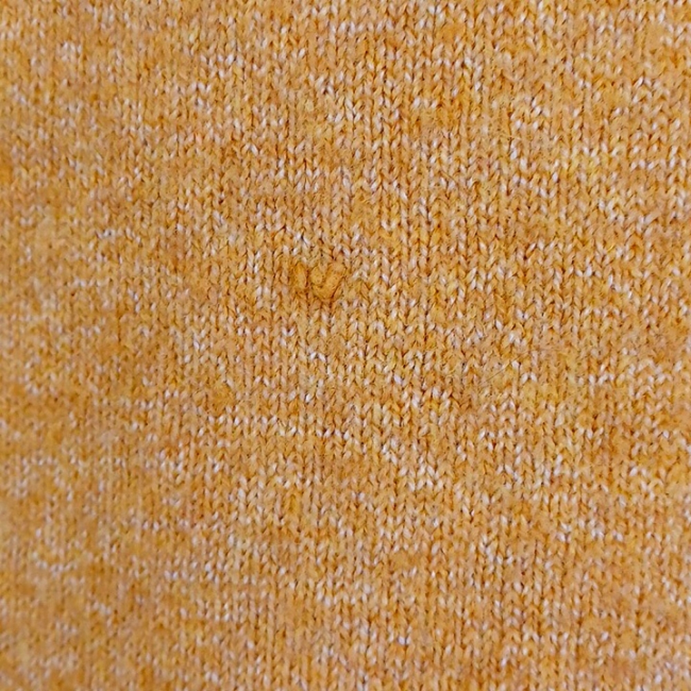 Yellow sweater - Picture 4 of 7